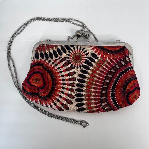 Street Level Abstract Artsy Kiss Clasp Chain Crossbody Bag Purse Boho Bold - Picture 11 of 11